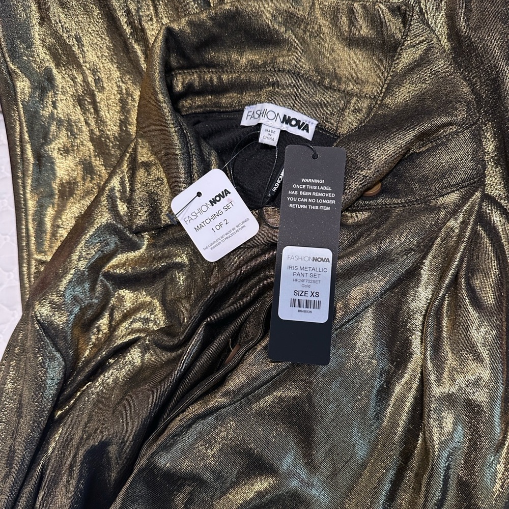 FASHION NOVA XS Metallic Gold Wide-Leg Pants - Women's Jumpsuit Bottoms - Picture 11 of 11